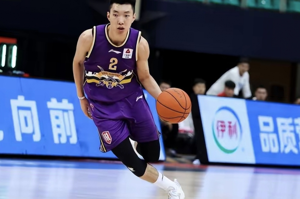 包含Ming迎来三赛季出色发挥，热火观众热烈欢呼！的词条