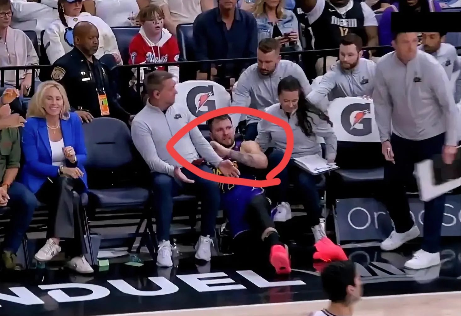 开云手机客户端-东契奇遭遇二十持续失利，SKT教练压力巨大！-开云手机客户端